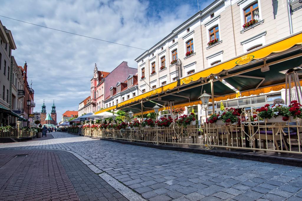 Pietrak Hotel Gniezno Dış mekan fotoğraf