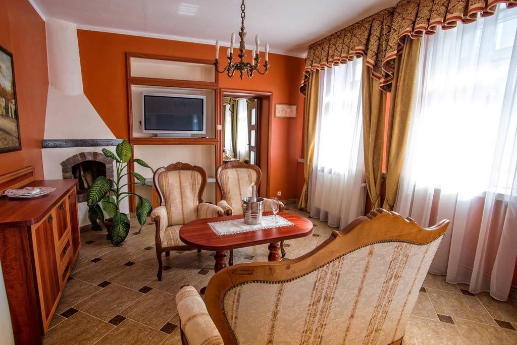Pietrak Hotel Gniezno Dış mekan fotoğraf